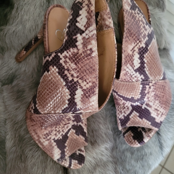 Jessica Simpson Snake print shoes - Picture 5 of 6